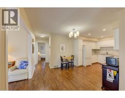 20 EDWIN Crescent - 18