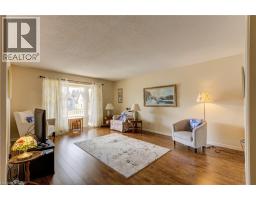 20 EDWIN Crescent - 3