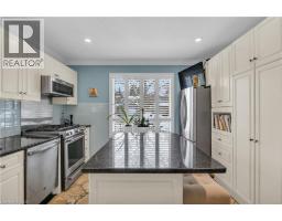 197 AUTUMN HILL Crescent - 2