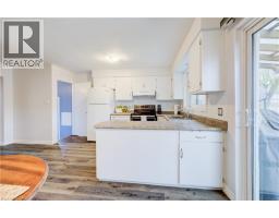 88 WESTWOOD Drive - 13