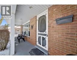 128 WESTHEIGHTS Drive - 3