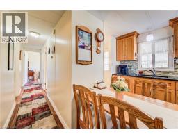 21 FAIRVIEW Crescent - 15