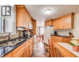 21 FAIRVIEW Crescent - 17