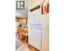 21 FAIRVIEW Crescent - 19