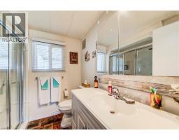 21 FAIRVIEW Crescent - 23