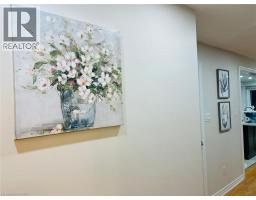 570 LINDEN Drive UnitNo. 3 - 3