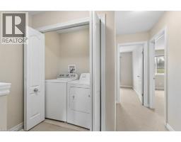 70 CURZON Crescent - 25