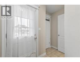 70 CURZON Crescent - 4