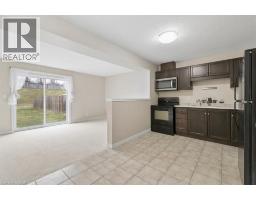 70 CURZON Crescent - 7