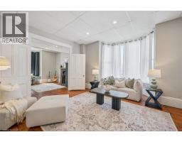 101 WELLINGTON SOUTH - 4