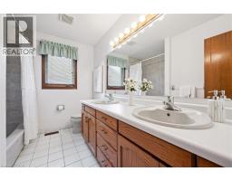 605 STONEBURY Crescent - 27