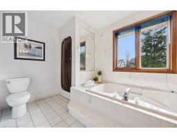 605 STONEBURY Crescent - 33