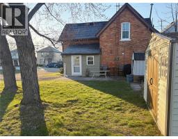 43 MAIN Street N - 18