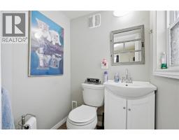 43 MAIN Street N - 3