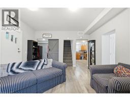 43 MAIN Street N - 6