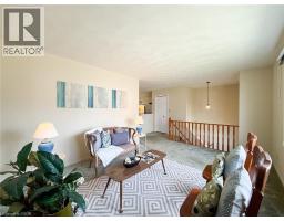 99 WELLINGTON Street - 11