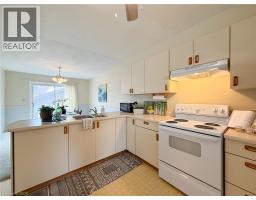 99 WELLINGTON Street - 15