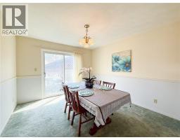 99 WELLINGTON Street - 17