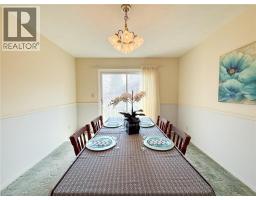 99 WELLINGTON Street - 18