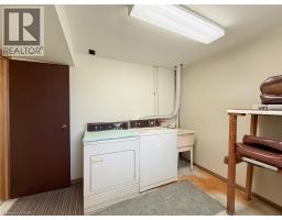 99 WELLINGTON Street - 34