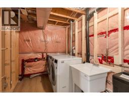 341 ZELLER Drive - 43