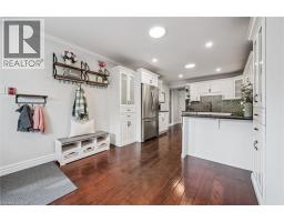 16 HAMPTON Street - 13