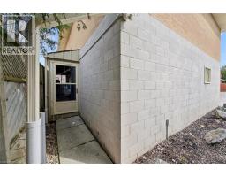 16 HAMPTON Street - 26