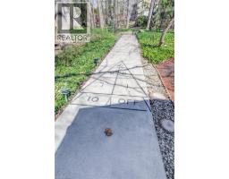 564 GLEN MANOR Boulevard - 39