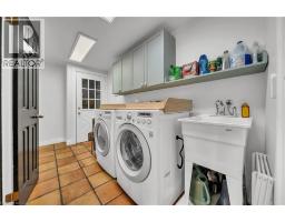 4766 HYNDMAN Drive - 20