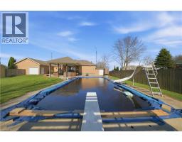 322 HILLCREST Road - 3