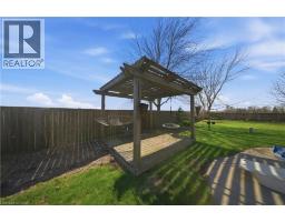 322 HILLCREST Road - 32