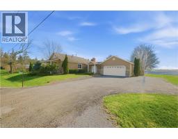 322 HILLCREST Road - 44