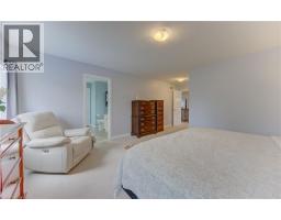 64 WALTER PERRY Place - 26