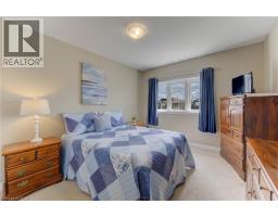 64 WALTER PERRY Place - 31