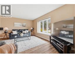 143 ST JEROME Crescent - 12