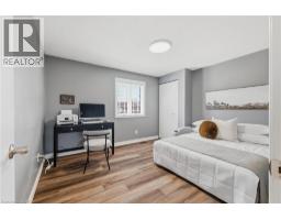 143 ST JEROME Crescent - 30