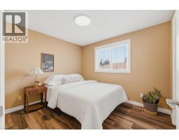 143 ST JEROME Crescent - 31