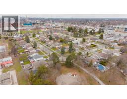 143 ST JEROME Crescent - 35