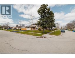 143 ST JEROME Crescent - 41