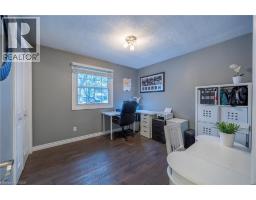 70 BERKLEY Crescent - 19