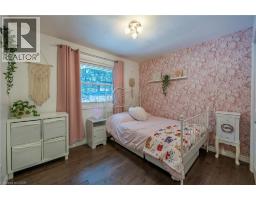 70 BERKLEY Crescent - 25