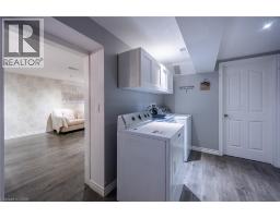 70 BERKLEY Crescent - 34