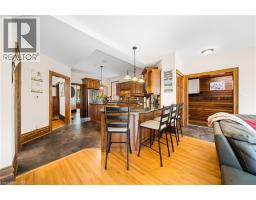 14 GOSHEN Street S - 16