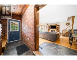 14 GOSHEN Street S - 21