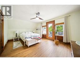 14 GOSHEN Street S - 24