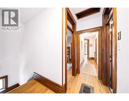 14 GOSHEN Street S - 33