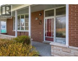 103 QUEENSTON Drive - 3