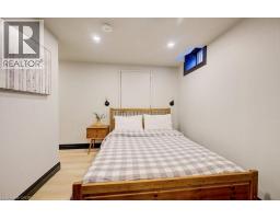 8 SPRING Street E - 43