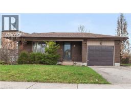 42 TUPPER Crescent - 1