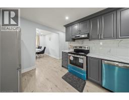 42 TUPPER Crescent - 8